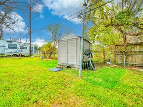 4931 Mercedes Lane, Houston TX 77022