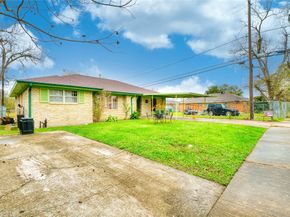 4931 Mercedes Lane, Houston TX 77022