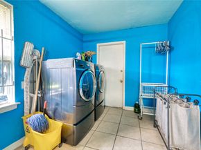 4931 Mercedes Lane, Houston TX 77022