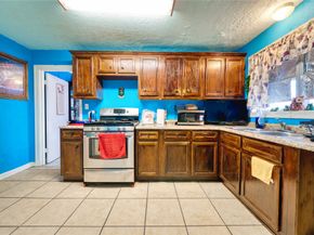 4931 Mercedes Lane, Houston TX 77022