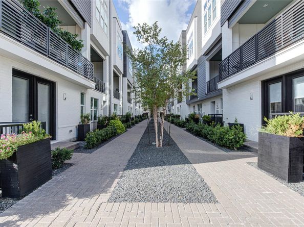 2622 Rusk Street, Houston TX 77003
