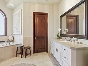 8219 Michaels Crest Lane, Humble TX 77396