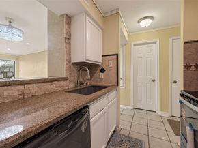 10075 Westpark Drive 84, Houston TX 77042