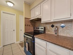 10075 Westpark Drive 84, Houston TX 77042