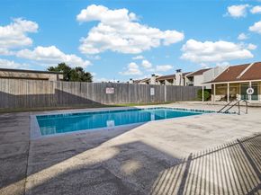 10075 Westpark Drive 84, Houston TX 77042