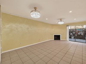 10075 Westpark Drive 84, Houston TX 77042