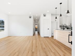 7801 Nashville Street, Houston TX 77028