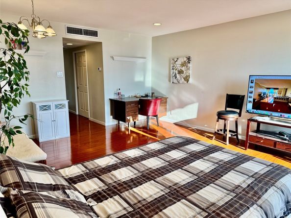 2016 Main Street 2510, Houston TX 77002