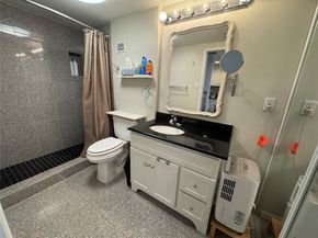 2016 Main Street 2510, Houston TX 77002