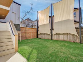 5753 Kiam, Houston TX 77007