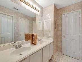 3923 Diamond Grove Court, Houston TX 77059