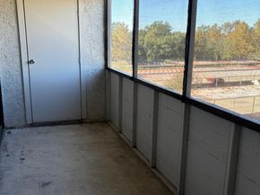 3055 SW Walnut Bend Lane 33, Houston TX 77042