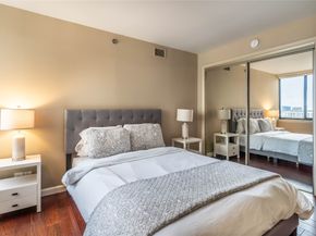 3525 Sage Road 1009, Houston TX 77056