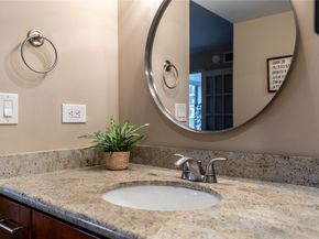 3525 Sage Road 1009, Houston TX 77056