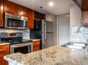 3525 Sage Road 1009, Houston TX 77056