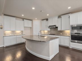 35 N Wheatleigh Drive, Tomball TX 77375