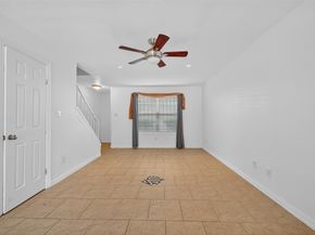 1701 Upland Drive 184, Houston TX 77043