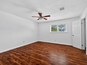 1701 Upland Drive 184, Houston TX 77043