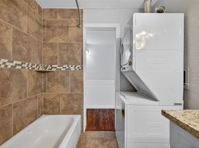 1701 Upland Drive 184, Houston TX 77043