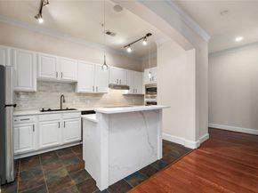 7134 Mapleridge Street 3G, Houston TX 77081