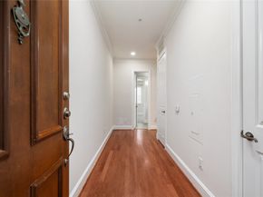 7134 Mapleridge Street 3G, Houston TX 77081