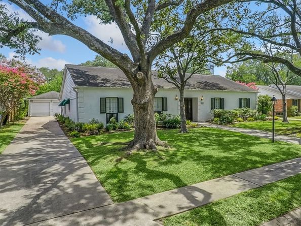 10610 Piping Rock Lane, Houston TX 77042