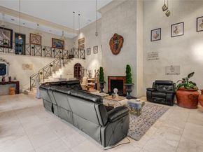 526 Bolton Place, Houston TX 77024