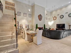 526 Bolton Place, Houston TX 77024