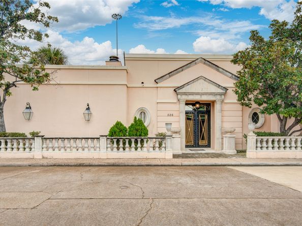 526 Bolton Place, Houston TX 77024