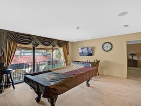 526 Bolton Place, Houston TX 77024