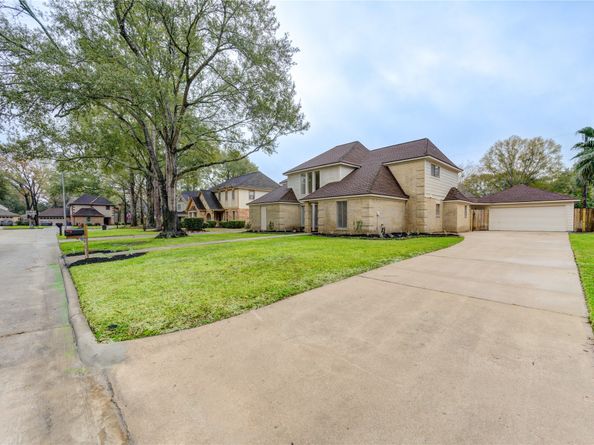 12015 Laneview Drive, Houston TX 77070