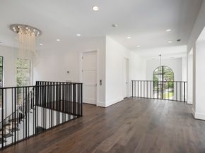 5517 Sturbridge Drive, Houston TX 77056