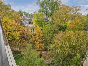 49 Briar Hollow Lane 203, Houston TX 77027