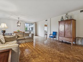 49 Briar Hollow Lane 203, Houston TX 77027