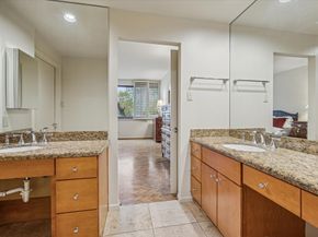 49 Briar Hollow Lane 203, Houston TX 77027