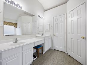 2 Gilded Crest Court, Spring TX 77382