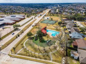 2506 Bisontine Street, Friendswood TX 77546