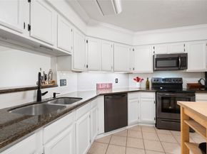 2506 Bisontine Street, Friendswood TX 77546