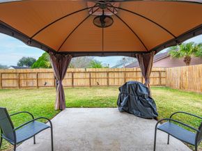 2506 Bisontine Street, Friendswood TX 77546