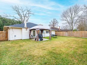 2506 Bisontine Street, Friendswood TX 77546