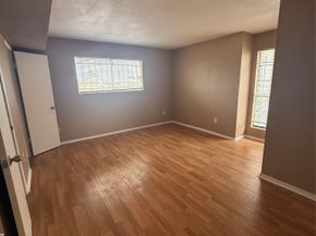 8323 Wilcrest Drive 17002, Houston TX 77072
