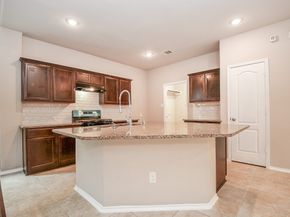 5039 Azalea Trace Drive, Houston TX 77066