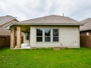 5039 Azalea Trace Drive, Houston TX 77066