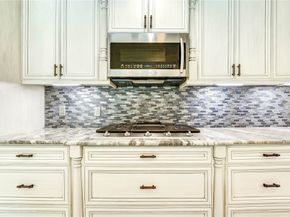 1904 Nursery Road, The Woodlands TX 77380