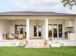1739 Latexo Drive, Houston TX 77018
