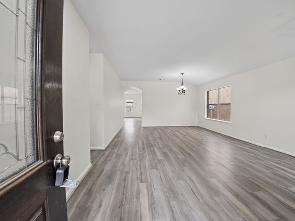1318 Hawks Nest Drive, Houston TX 77067
