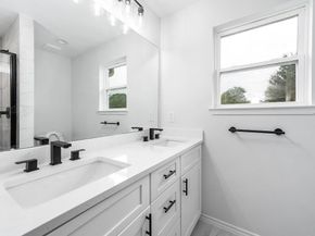 789 Fortune Street AB, Houston TX 77088