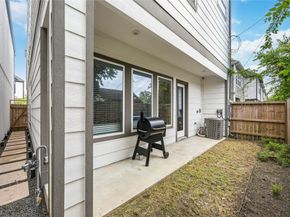 6723 Parker Oaks Lane, Houston TX 77076