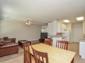 46 E Stedhill Loop, Conroe TX 77384
