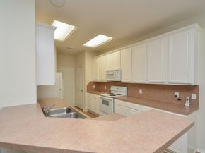 46 E Stedhill Loop, Conroe TX 77384